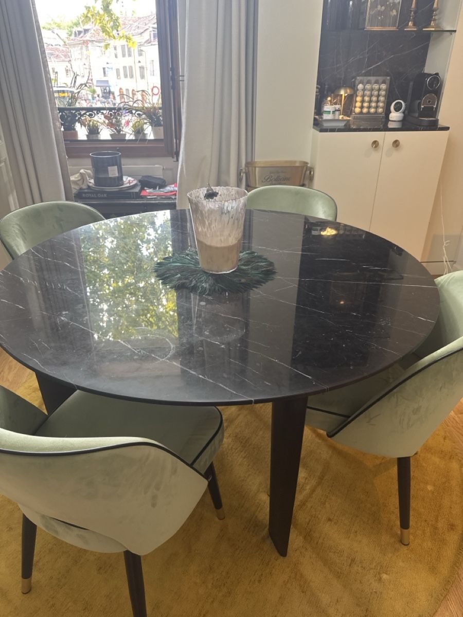 Tavoli: Table en marbre noir AMPM la redoute – Usato da Carouge GE venduto da mbh_w7v7 2