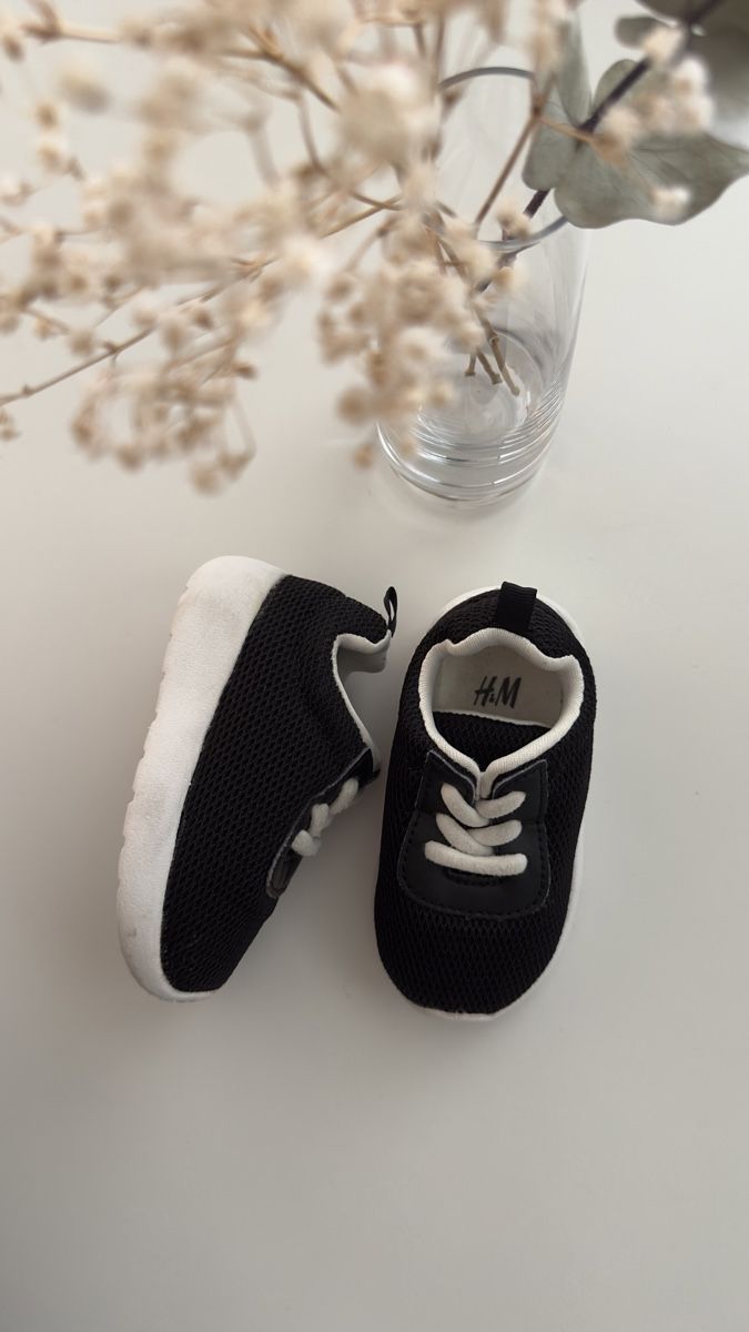 H&M Scarpe per ragazzi: Baby sneakers – Usato da Zürich venduto da KrisZH 1
