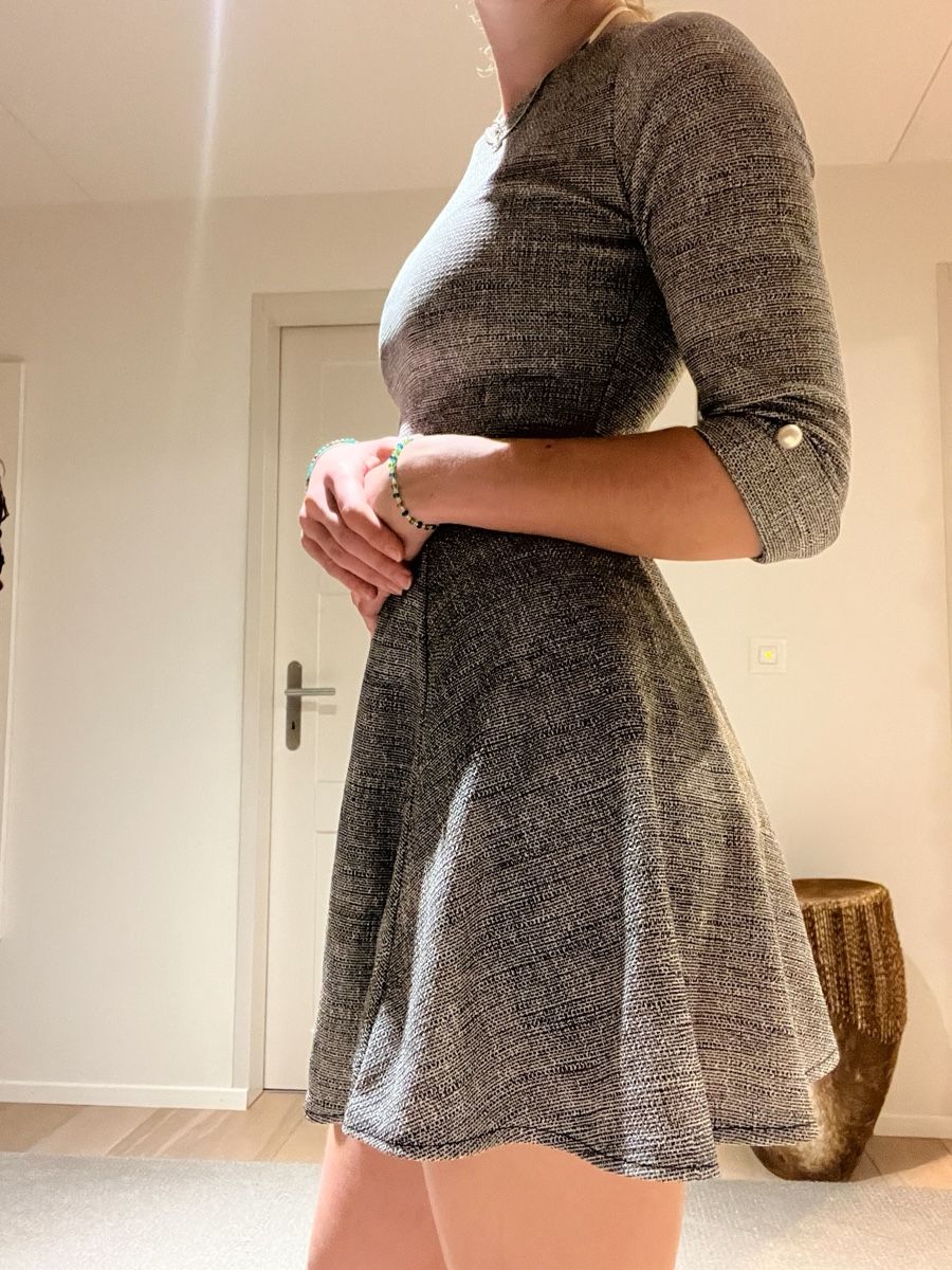 Vestiti: Graues kleid – Nuovo (secondo la descrizione) da Hindelbank venduto da mal_dm9k 2