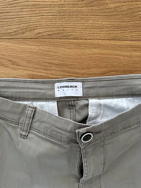Pantaloni: Lindbergh Chinos Beige 34/34 – Usato da St. Gallen venduto da iva_yxh2 2