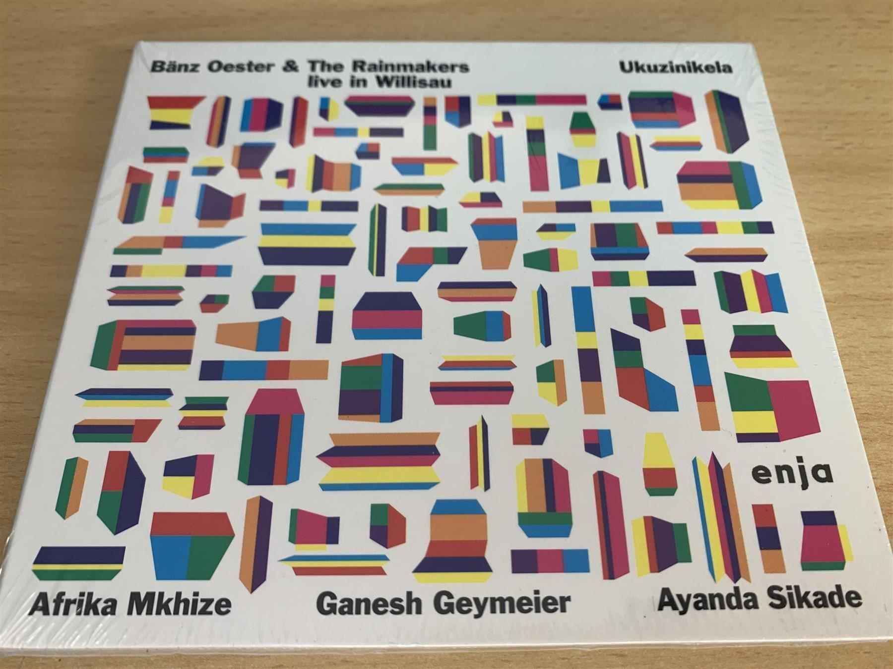 CD: Bänz Oester & The Rainmakers – Ukuzinike – Nuovo (secondo la descrizione) da Rikon im Tösstal venduto da Alpenmutz