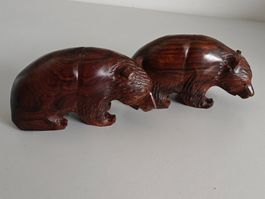 Holzfiguren Bären - 2 Stück handgeschnitzt - Massivholz
