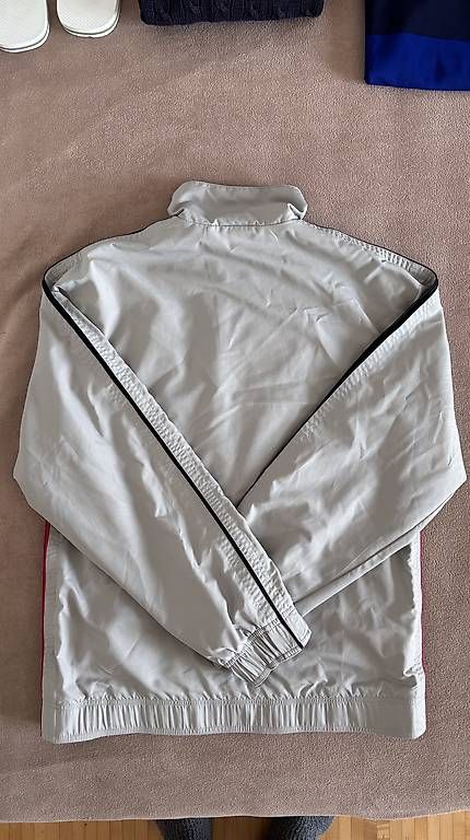 Giacche: Reebok Sport Jacke – Usato da Uster venduto da ricaaron 2