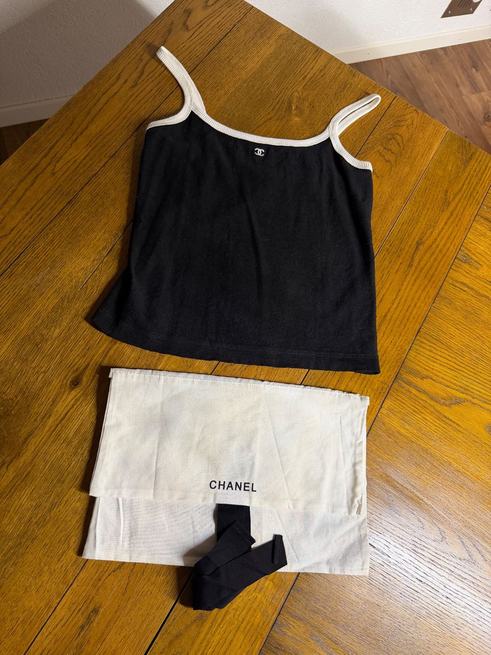 Chanel Top: Chanel Leinen Top – Nuovo (secondo la descrizione) da Aadorf venduto da Ellibombelli 4