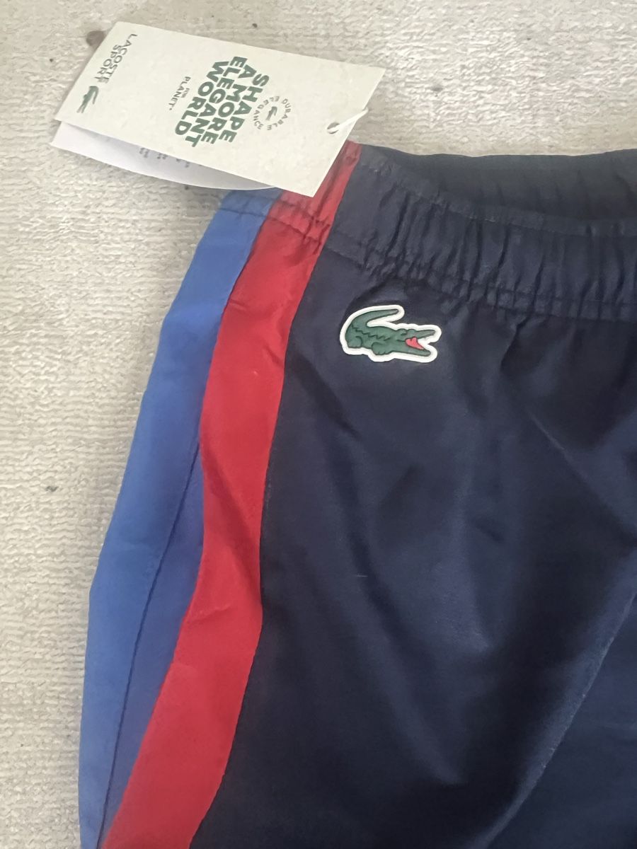 Lacoste Pantaloni: Neu Lacoste Trainerhose L – Nuovo (secondo la descrizione) da Zürich venduto da Walllstreet