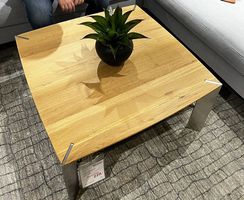 Hochwertiger Couchtisch - nur noch bis FR verfügbar! 