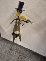 Vogel aus Blech gearbeitet