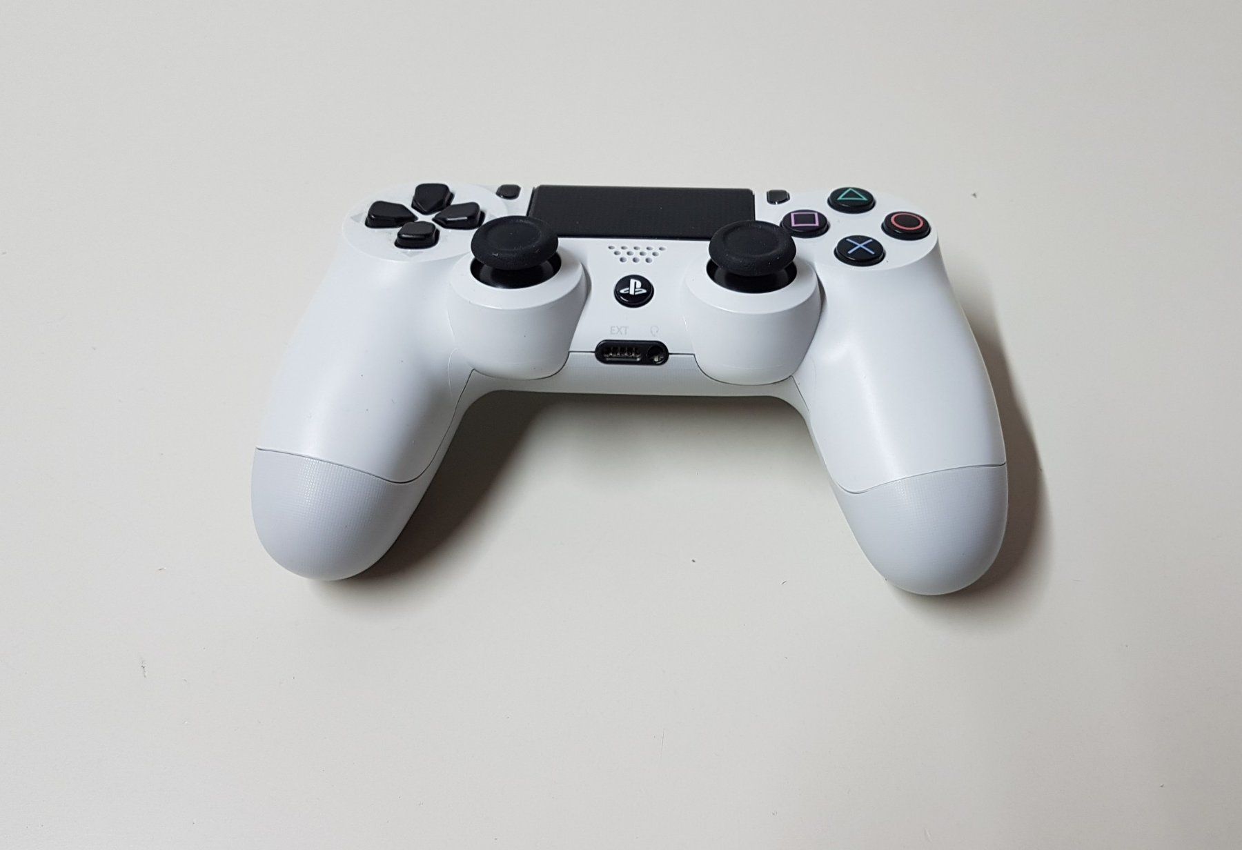 Sony Controller: 😎 Original Sony Dualshock 4 Wireless Controller PS4 – Usato da Schüpfheim venduto da Games_Spielkonsolen 4
