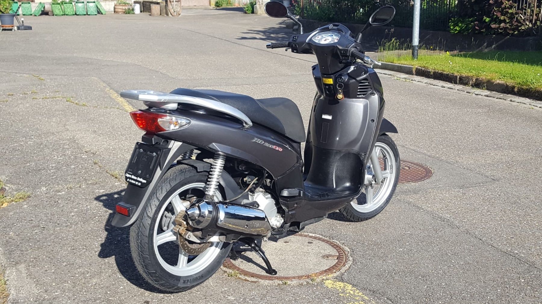 Scooter: Sym Hd 200 – Usato da Otelfingen venduto da levignio 1