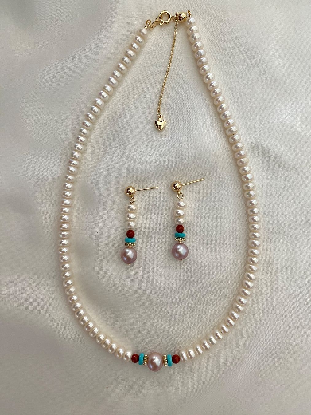 Catenine: Süsswasserperlen Kette mit Ohrringe – Nuovo e nell'imballaggio originale da Sarnen venduto da Yingsperlen4 1