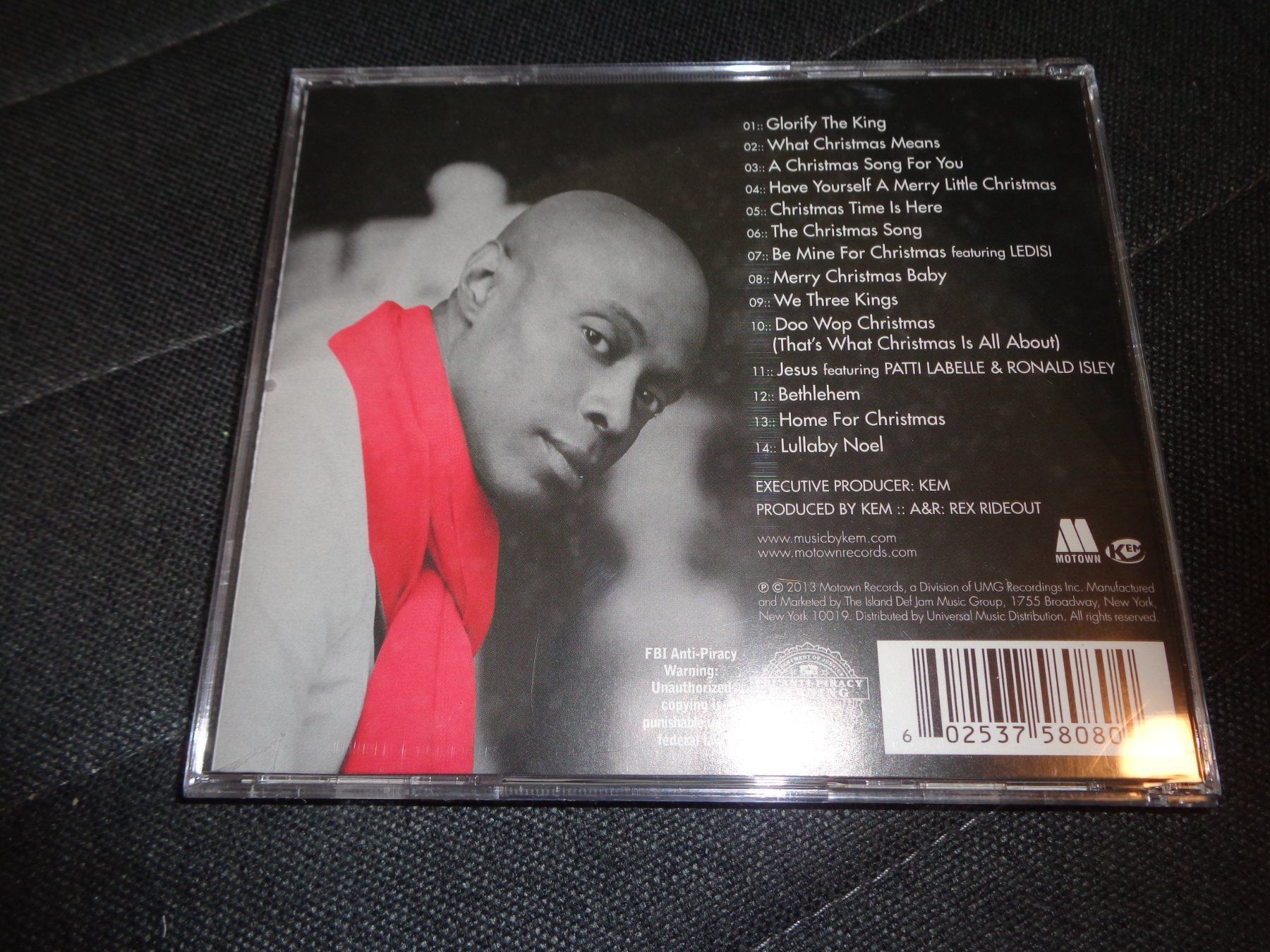 CD: Kem - What Christmas Means CD – Usato da Olten venduto da Disc-Ausverkauf 1