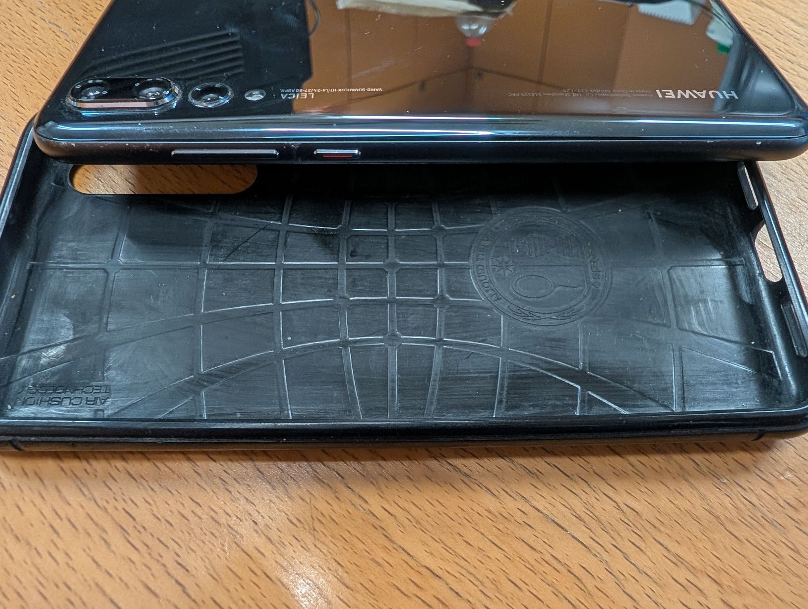 Huawei Telefoni cellulari / Smartphones: Huawei P20 pro 128GB – Usato da Boswil venduto da sami_L_jackson 4