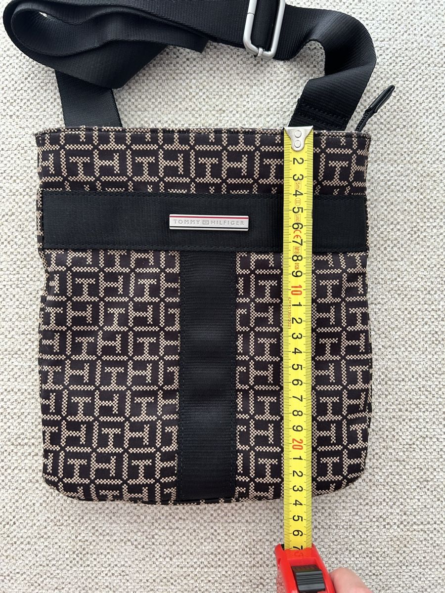 Tommy Hilfiger Sacs femmes: Tommy Hilfiger Tasche – D'occasion à Chur par faja7000 3
