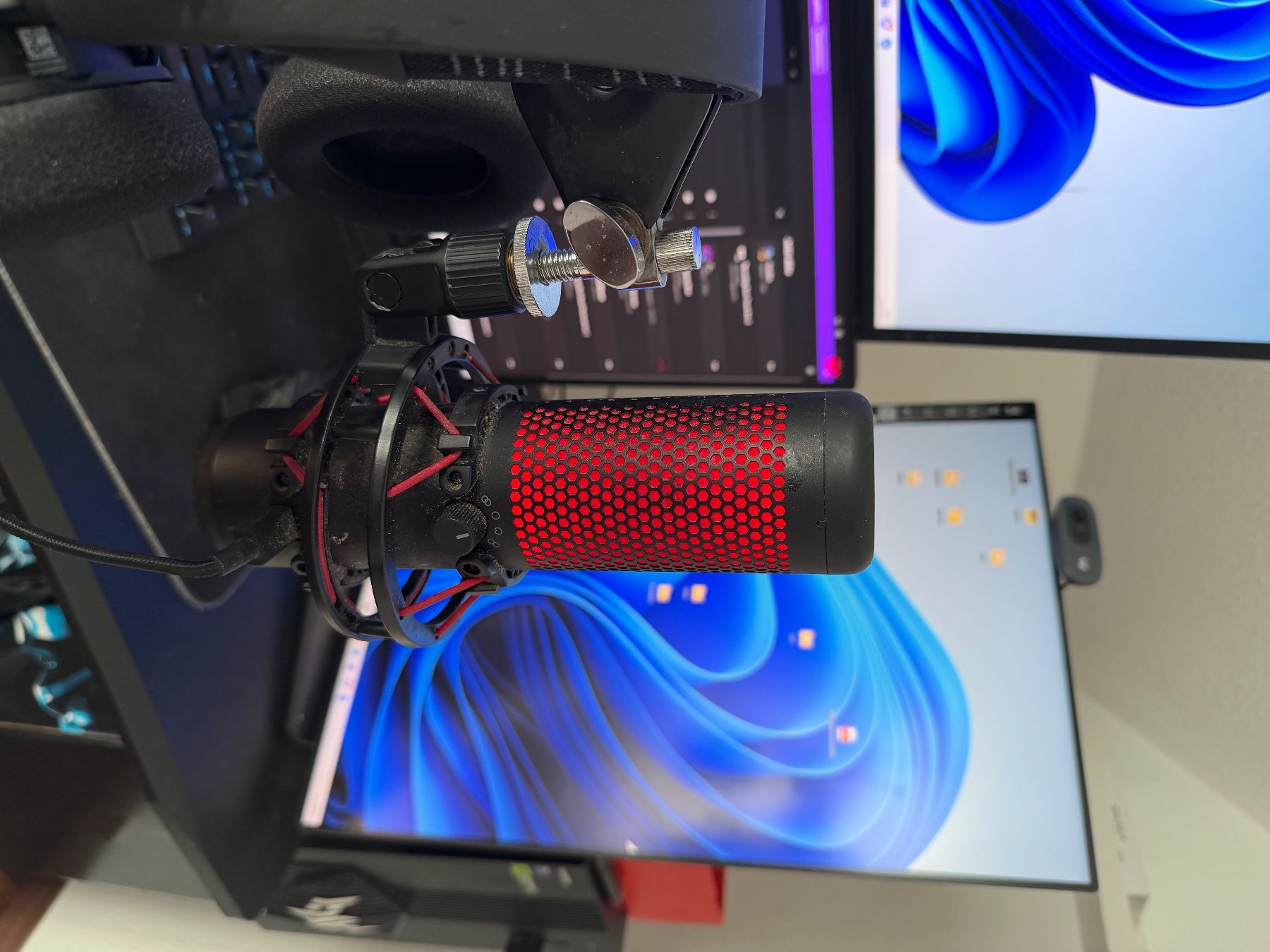 Nvidia PC: High-End Gaming Setup mit RTX 4070 Super – Usato da Langnau i. E. venduto da dis_tc9q 4