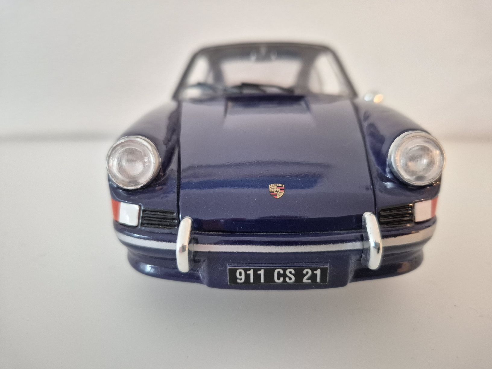 Porsche Modellini d'auto: Porsche 911 S 2,4 Liter Oldtimer Modellauto 1:18 – Nuovo (secondo la descrizione) da Trimbach venduto da Ramsi1270 5