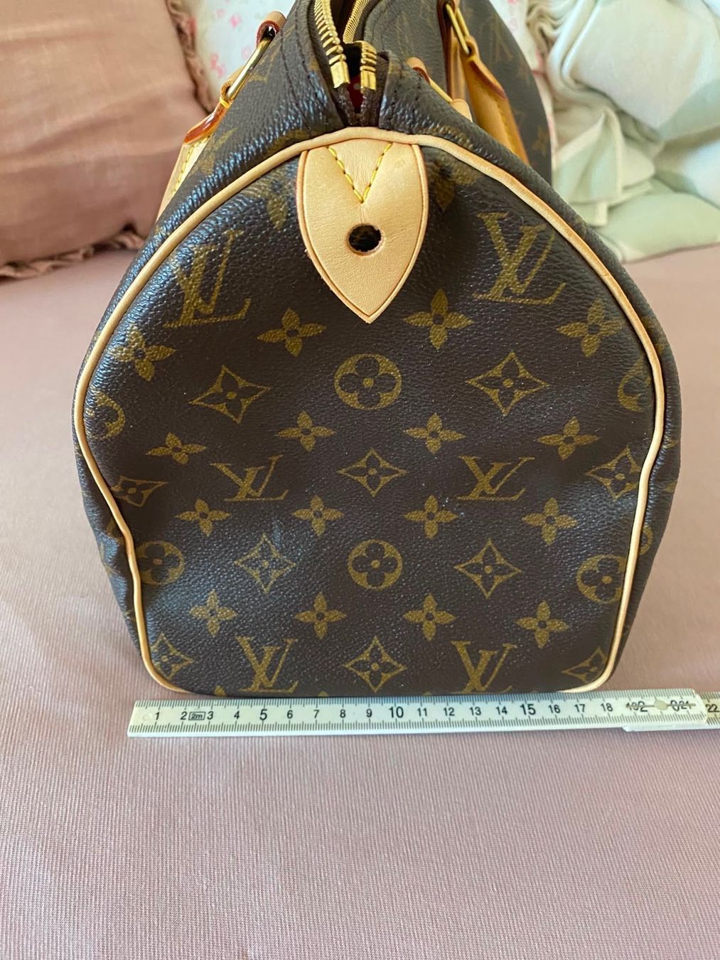 Louis Vuitton Taschen: Louis Vuitton Tasche 30x23x18 – Gebraucht aus Unterterzen von NZ_Surferin 3