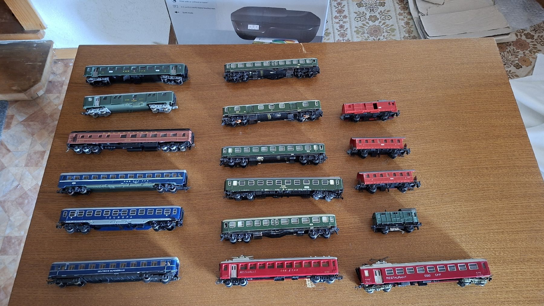 Lima Modelleisenbahnen: H0 AC, DC, 17 Diverse Wagen. – Gebraucht aus Pfäffikon ZH von gub_2j76 2