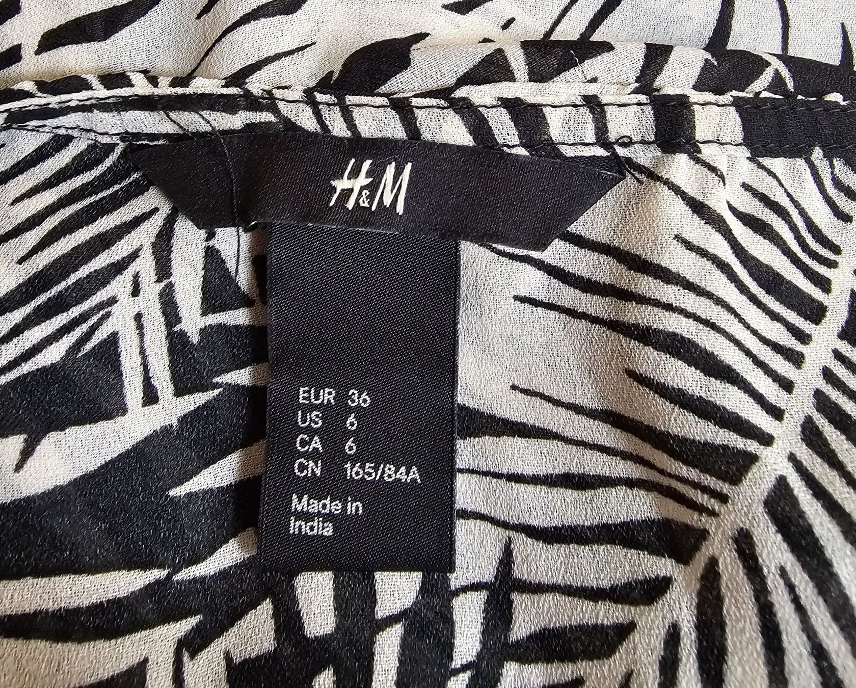 H&M Tuniche: Tunika Gr. 38 H&M gemustert neuw. – Nuovo (secondo la descrizione) da Füllinsdorf venduto da Sunnebliemli7 2