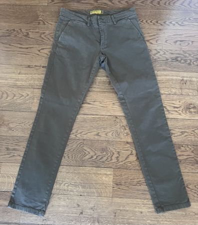 Pantalon chino homme skinny fit IT 48 / USA 33 kaki
