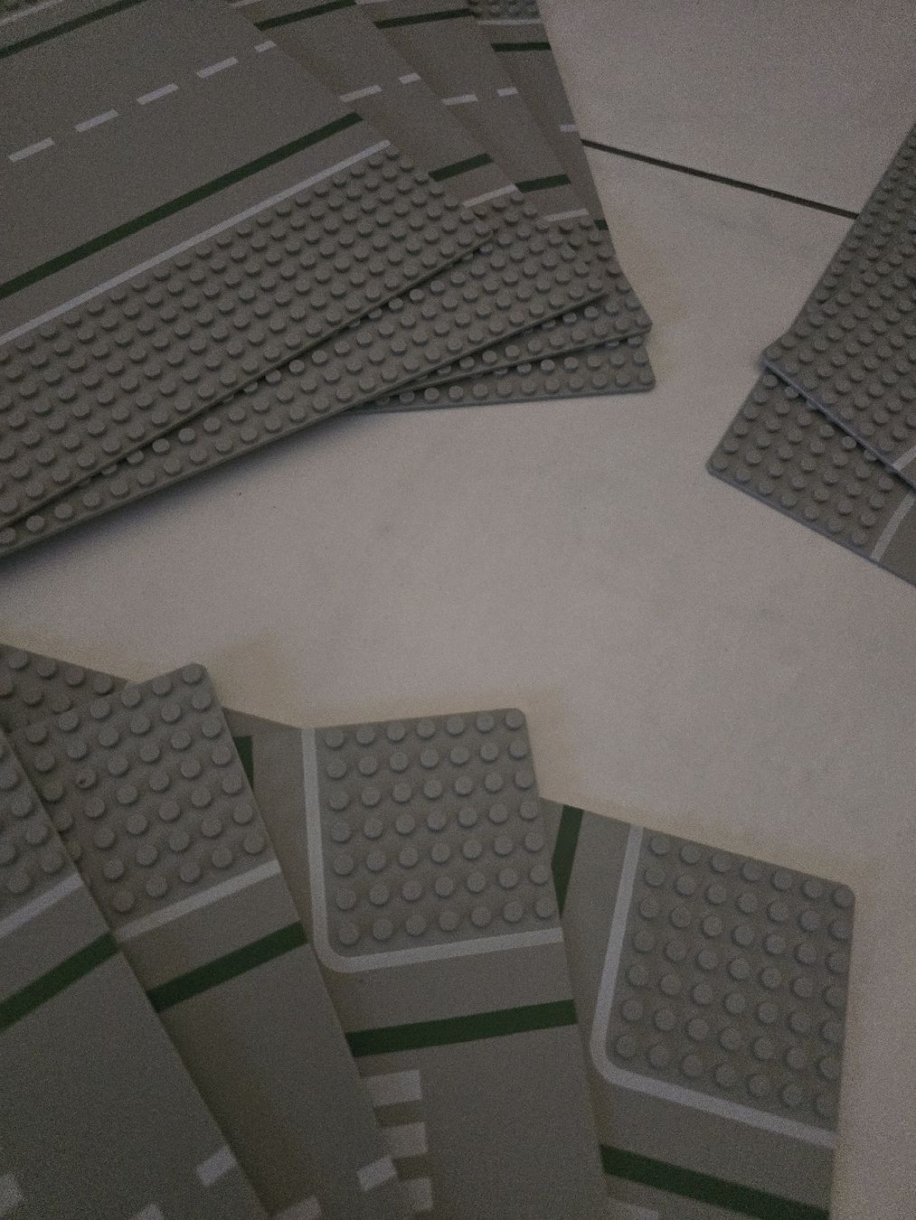 Lego Kit di costruzioni: 16 × alte Lego Strassenplatten – Usato da Weiach venduto da KissGearSwiss96 6