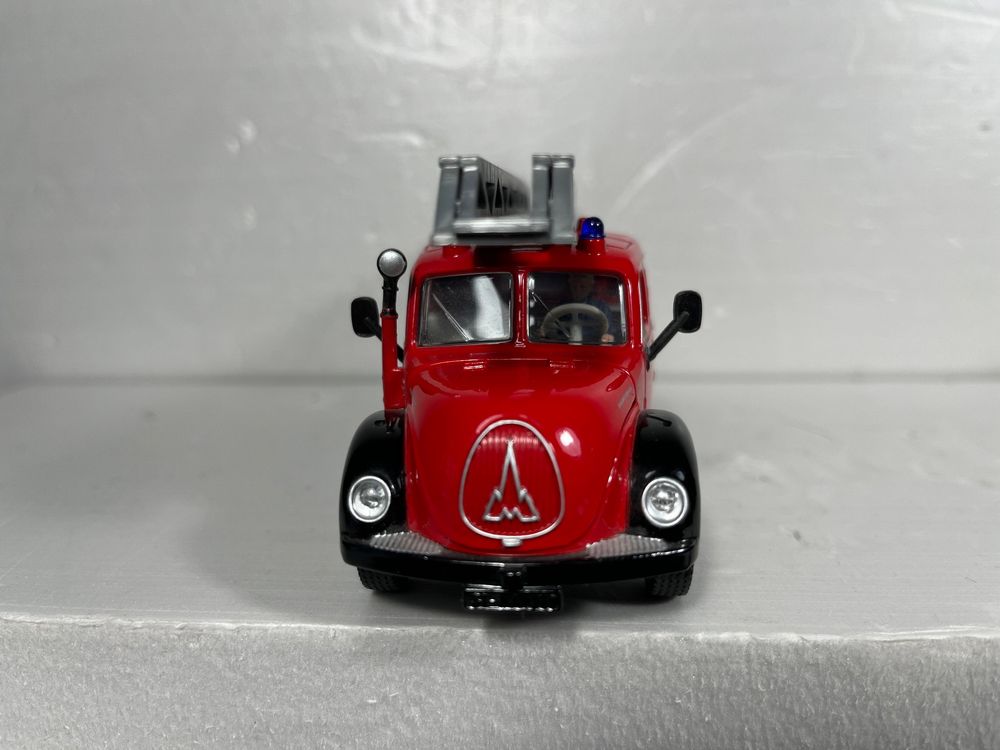 Camion De Pompiers Magirus En Modèle Réduit Siku 1:50 - N°4115, Occasion, Jouet Collection