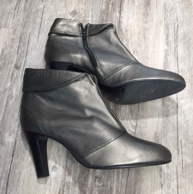 Damenschuhe: Stiefeletten von Companys, Grösse 41 – Neu (gemäss Beschreibung) aus Volketswil von rubin74