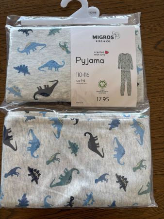 Pyjama dinosaure neuf taille 110 - 116