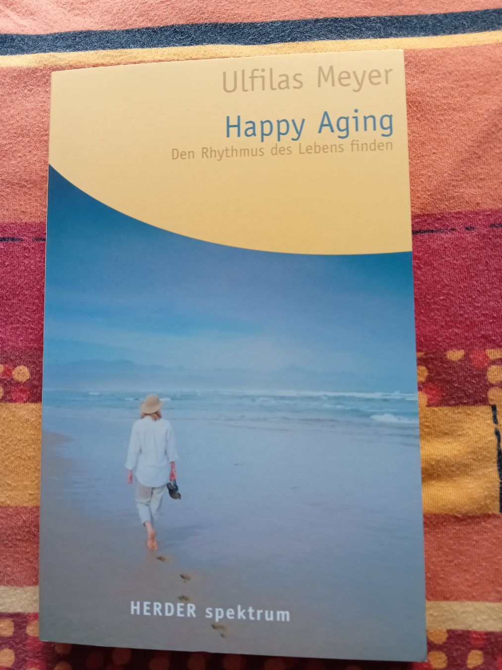 Libri: Taschenbuch: Happy Aging – Nuovo (secondo la descrizione) da Witterswil venduto da hele04