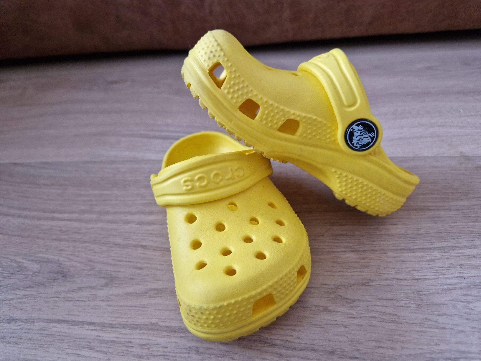Crocs Chaussures garçon: Crocs C 6 – D'occasion à Kirchleerau par Zwergengnom 1