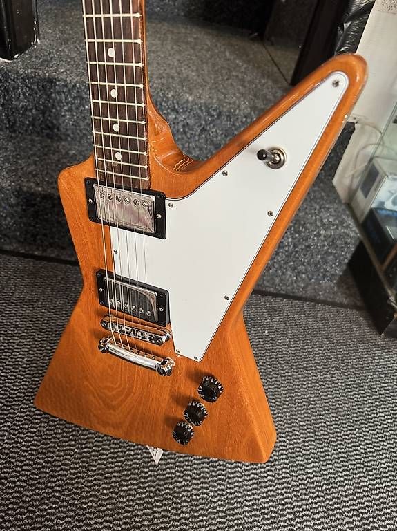 Strumenti musicali: Gibson Explorer Antique Natural – Usato da Morges venduto da GvnMusic 3