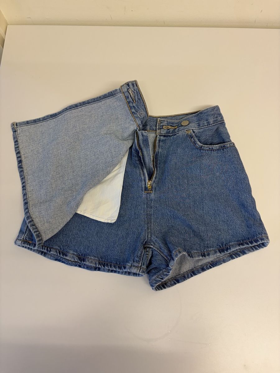 Levi's Gonne: Neu Levi‘s Skort W25 – Nuovo e nell'imballaggio originale da Zürich venduto da powrpff 3