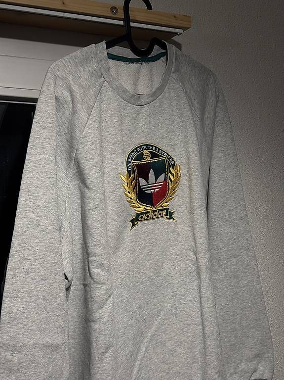 Pulls & Sweat-shirts: Pullover Adidas M/L – D'occasion à Triengen par Ike67