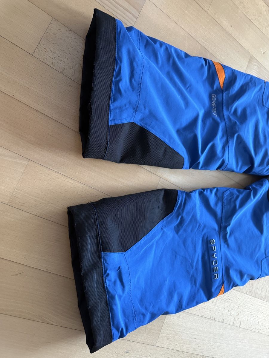 Spyder Pantalons: Spyder Skihose Gr.8 – D'occasion à Hinwil par PlantsbyChe 3