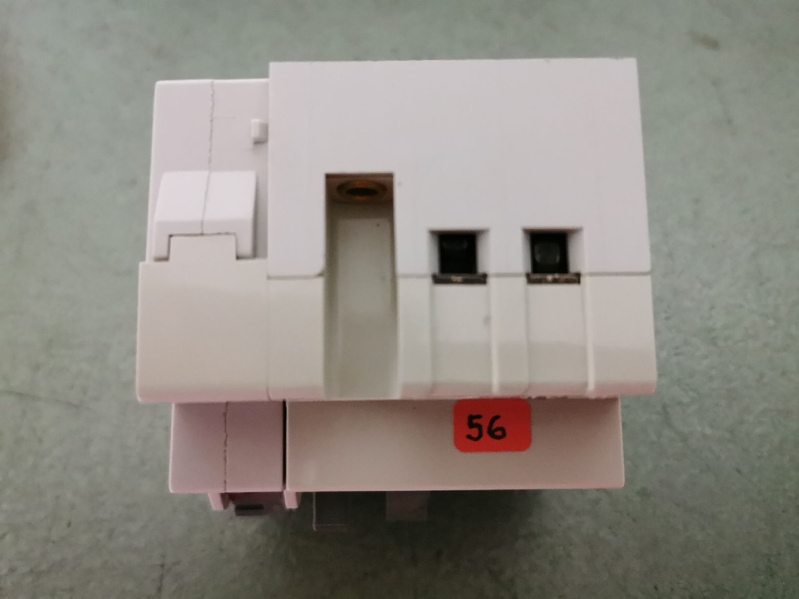 Alimentazione elettrica: Disjoncteur Fi 10A – Usato da Arvillard (Salins) venduto da Cloclo10 4