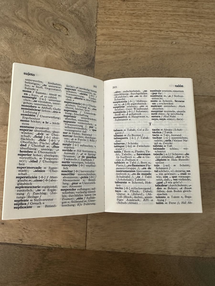 Bücher: Langenscheidts Universal Wörterbuch Spanisch – Gebraucht aus Hinteregg von JLTV1 2