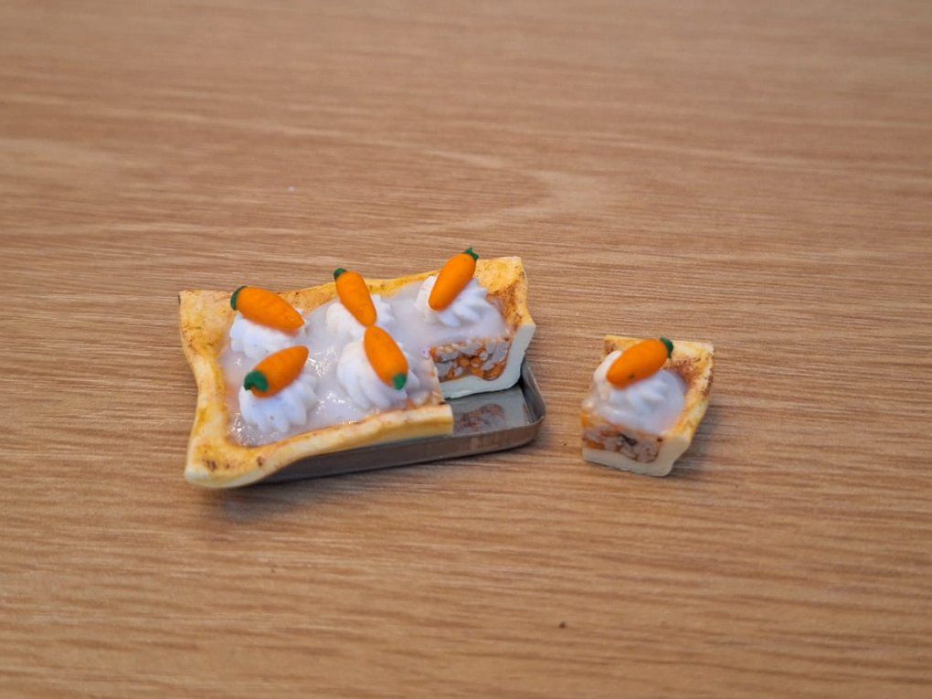 Puppenhäuser & -möbel: Handmade Rüeblitorte – Neu (gemäss Beschreibung) aus Zürich von HandmadeTinyFood