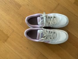 Adidas Turnschuhe weiss/lila Grösse 40 gebraucht
