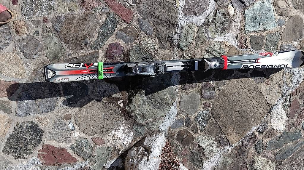 Sci: Ältere Ski mit Schuhen Gr. 39 – Usato da Dübendorf venduto da Buch3