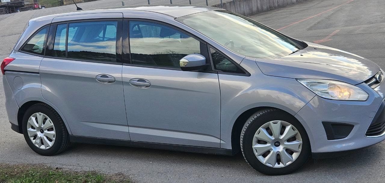 Ford Autos: Ford Grand C-Max – Gebraucht aus Wollerau von fer_6s2v