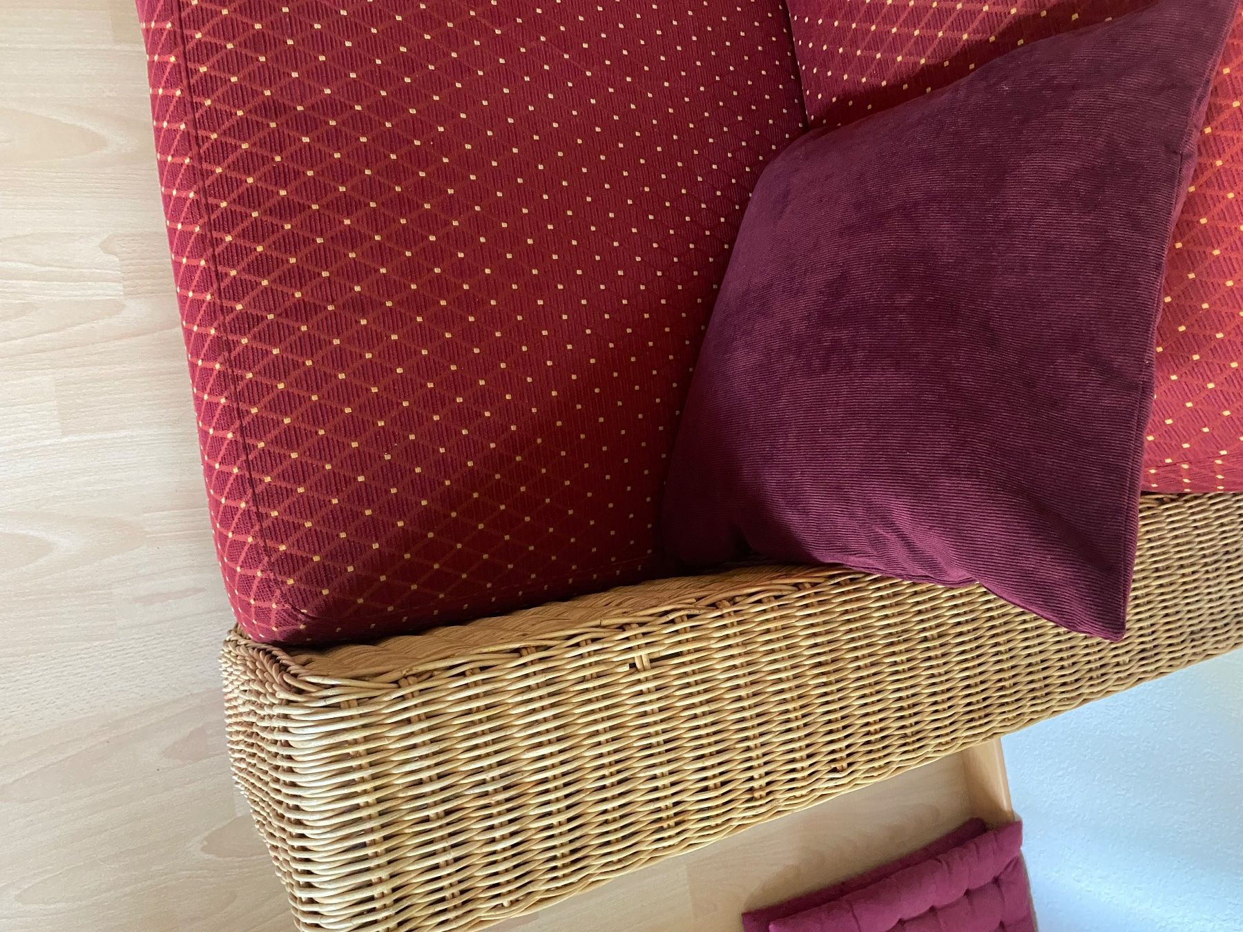 Sofas: Rattan Sofa – Gebraucht aus Altikon von Turboprompt 5