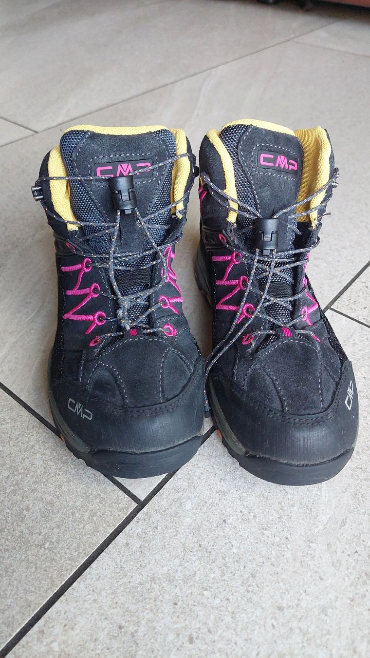 CMP Schuhe für Jungen: CMP Wanderschuhe Gr. 34, wasserdicht! – Gebraucht aus Frauenfeld von Dragonheart
