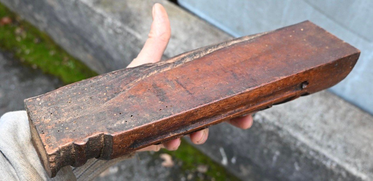Altri mobili d'antiquariato: antikes geschnitzt Architekturfragment Hartholz möbelteil? – Usato da Pfaffhausen venduto da mono_rec 5