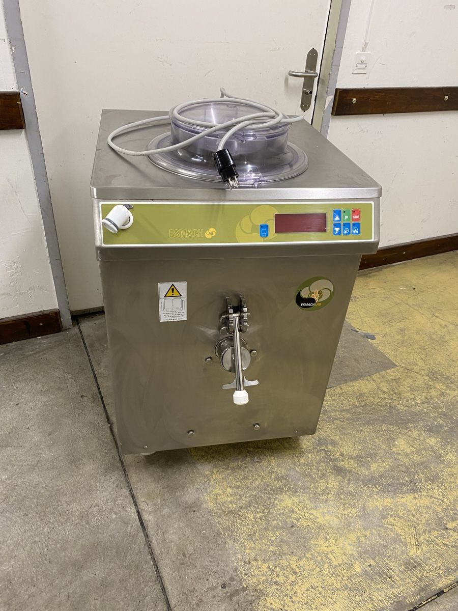 Elettrodomestici da cucina: Eismaschine Esmach – Usato da Dietikon venduto da dia_y8y5 5