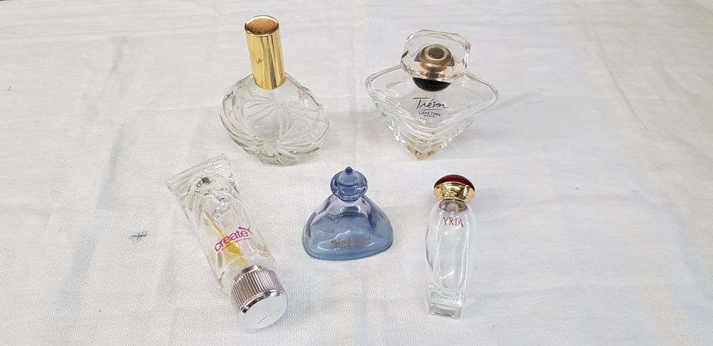 12 Leere Parfümflaschen 50 Ml – Matt, Nachfüllbar, Auslaufsicher, Perfekt Für Reisen, ätherische Öle & Geschenke