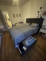 Neues 1.60er Bett mit praktischen Schubladen
