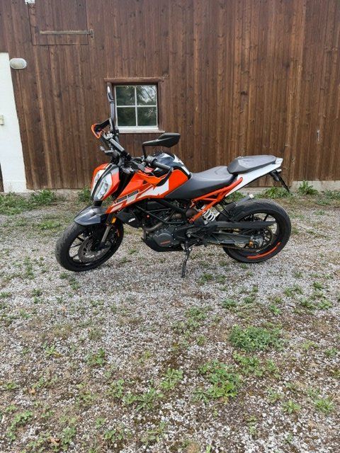 KTM Strasse: 125 Duke – Defekt aus Ramiswil von Poch0 1