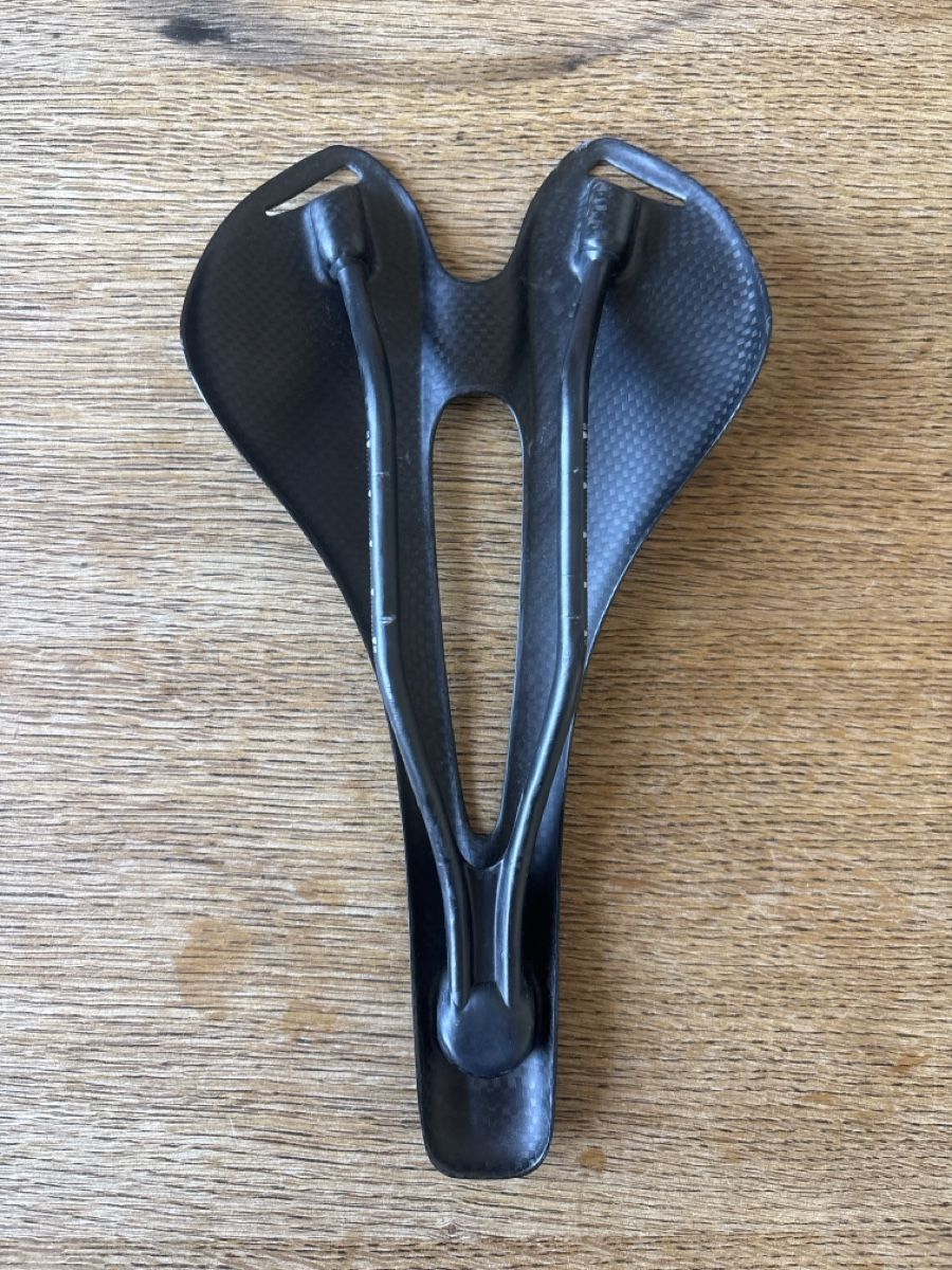 Pezzi di ricambio: Fahrradsattel Carbon – Usato da Zürich venduto da leo_d9tf 1