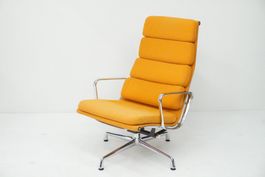 Vitra Eames Soft Pad Lounge Chair EA222 goldgelb