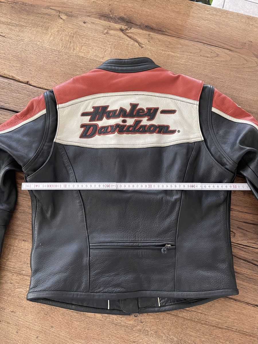 Harley-Davidson Jacken: Harley Davidson Damen Motorradjacke Gr. M – Gebraucht aus Dänikon ZH von moritz07 1