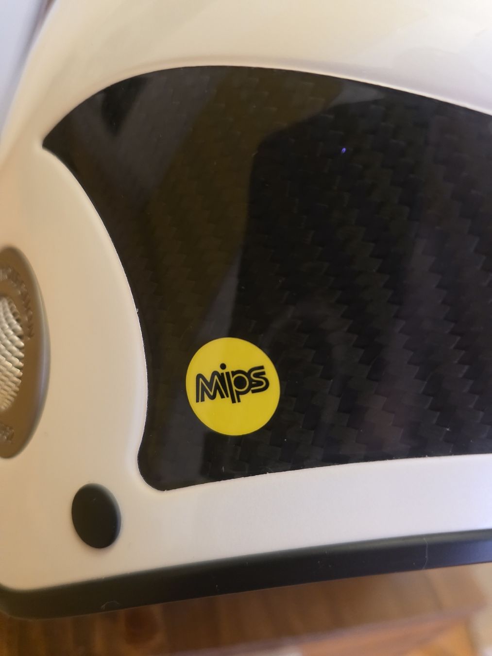 Sweet Protection Caschi: Helmet Sweet Protection Carbone – Nuovo e nell'imballaggio originale da Bulle venduto da Christophe1080 8